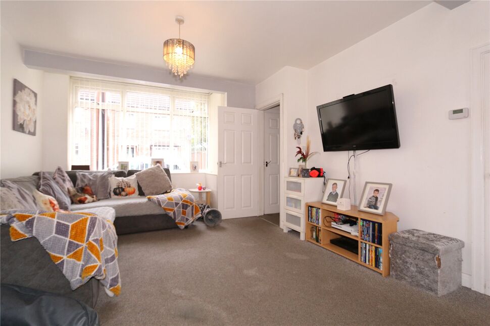 3 bedroom Mid Terrace House for sale, East Street, Audenshaw, M34 £