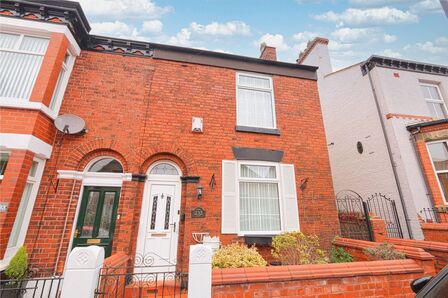 Two Trees Lane, 2 bedroom End Terrace House for sale, £150,000