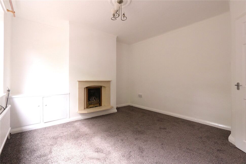 2 bedroom Mid Terrace House for sale, Dewsnap Lane, Dukinfield, SK16