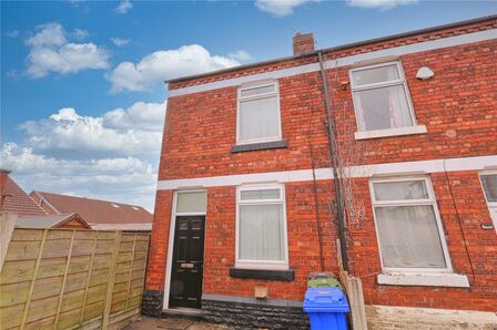 James Street, 2 bedroom Semi Detached House for sale, £160,000