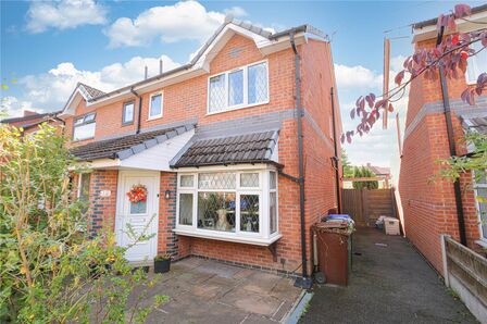 Newtown Avenue, 3 bedroom Semi Detached House for sale, £280,000