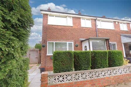 Jackson Gardens, 3 bedroom End Terrace House for sale, &pound;240,000