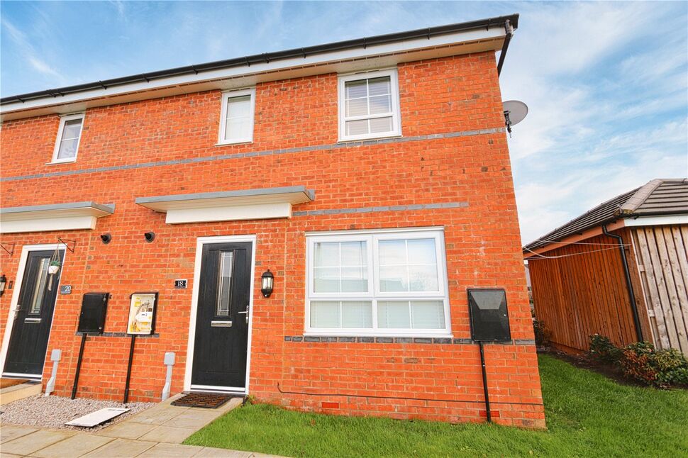 Main image of Semi Detached House to rent, Pinfold Crescent, Hyde, Greater Manchester, SK14