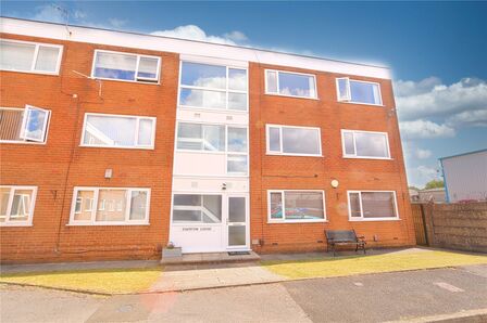 Margaret Road, 2 bedroom Flat for sale, &pound;125,000