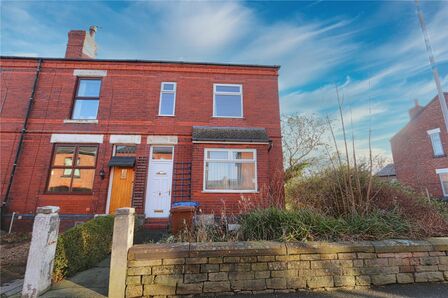 Moorland Road, 3 bedroom End Terrace House for sale, &pound;300,000