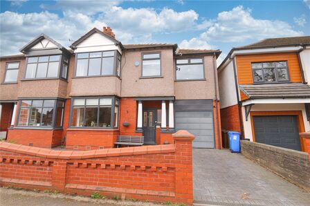 Park Road, 4 bedroom Semi Detached House for sale, &pound;450,000