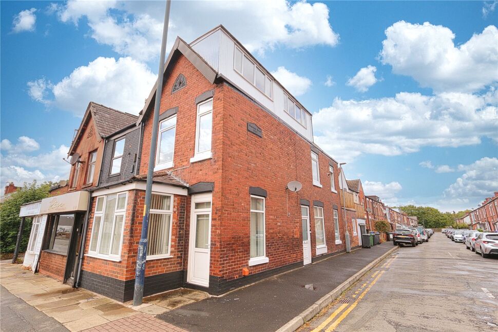 Main image of 3 bedroom End Terrace House for sale, Hyde Road, Denton, Greater Manchester, M34