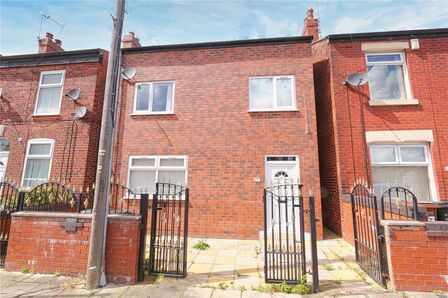 Charlotte Street, 5 bedroom Detached House for sale, &pound;350,000
