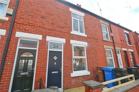 2 bedroom Mid Terrace House for sale