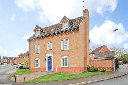 Van Mildert Close, 5 bedroom Detached House to rent, £1,400 pcm