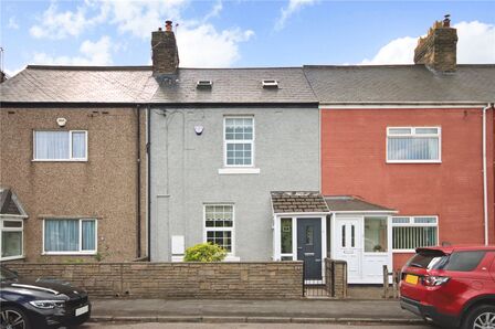 2 bedroom Mid Terrace House for sale