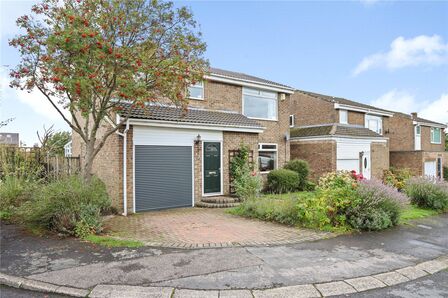 Green Court, 4 bedroom Detached House for sale, £300,000