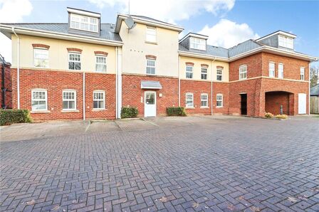 2 bedroom  Flat to rent