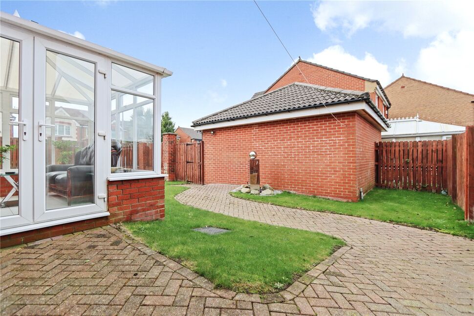 3 bedroom Detached House for sale, Ellerby Mews, Thornley, DH6 £190,000