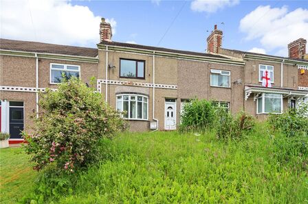 2 bedroom Mid Terrace House for sale