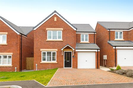 Latimer Way, 4 bedroom Detached House for sale, £250,000