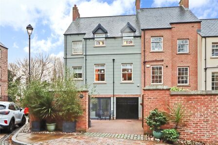 Highgate, 5 bedroom End Terrace House to rent, £1,900 pcm
