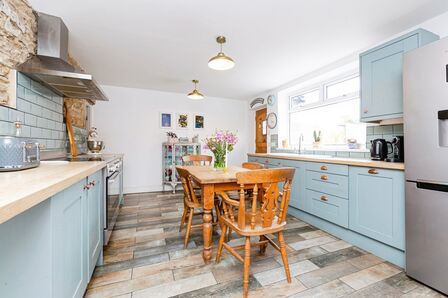 3 bedroom End Terrace House for sale