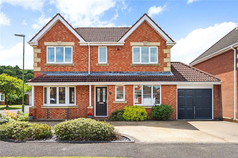 4 bedroom Semi Detached House for sale