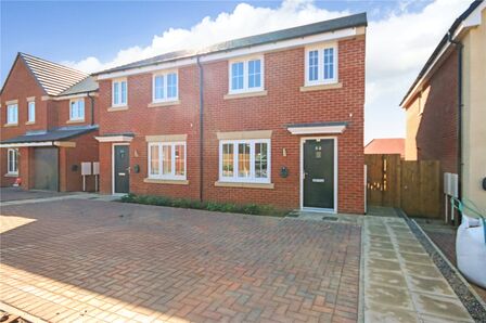 3 bedroom Semi Detached House to rent