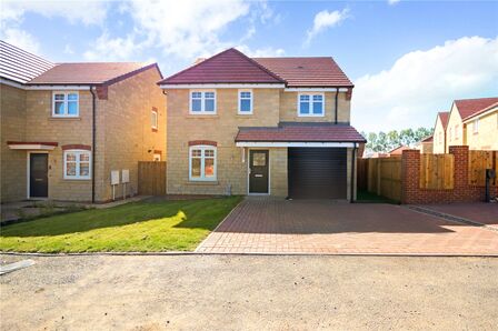 Humber Close, 4 bedroom Detached House to rent, £1,675 pcm