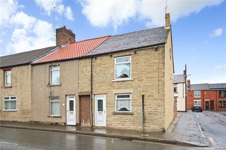 Commercial Street, 2 bedroom End Terrace House for sale, £75,000