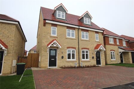 Catley Mews, 3 bedroom Semi Detached House to rent, &pound;1,225 pcm