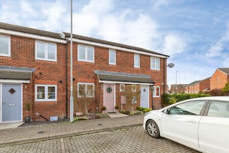Grange Way, 2 bedroom Mid Terrace House for sale, &pound;125,000