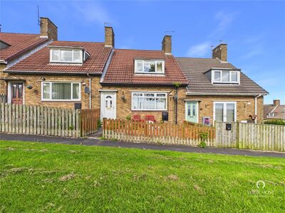2 bedroom Mid Terrace House for sale