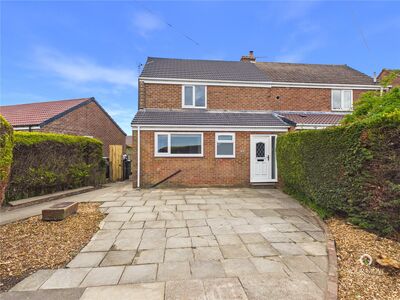 2 bedroom Semi Detached House to rent