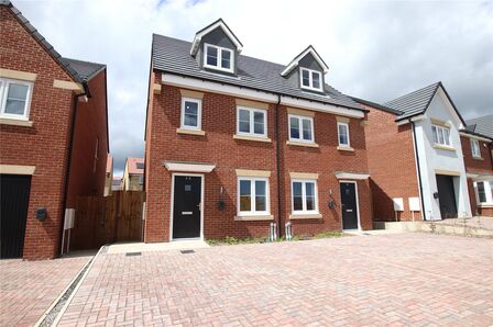 3 bedroom Semi Detached House to rent