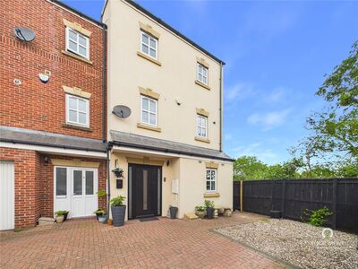 4 bedroom End Terrace House for sale