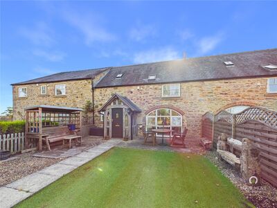 Harvest View, 2 bedroom Mid Terrace House to rent, &pound;1,450 pcm