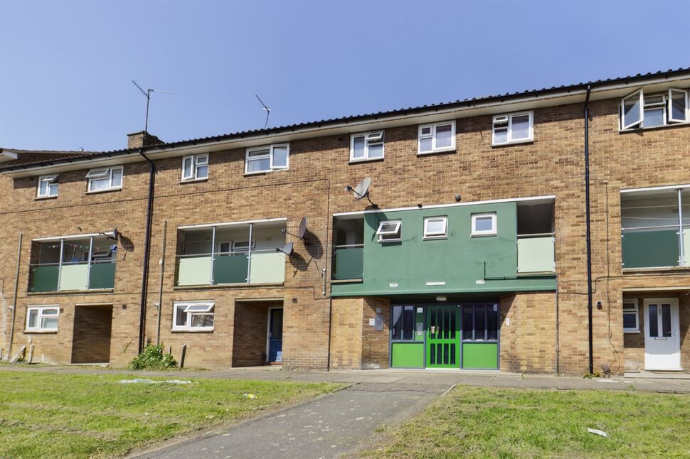 Main image of 3 bedroom  Flat to rent, South Oval, Northampton, NN5