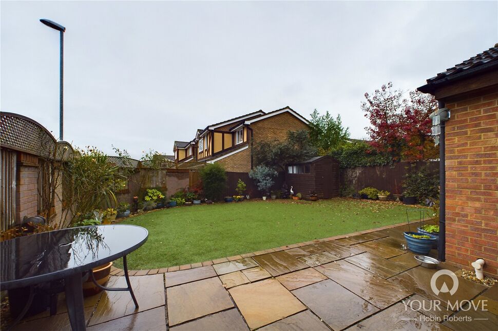 4 bedroom Detached House for sale, Sir John Pascoe Way, Duston, NN5 £