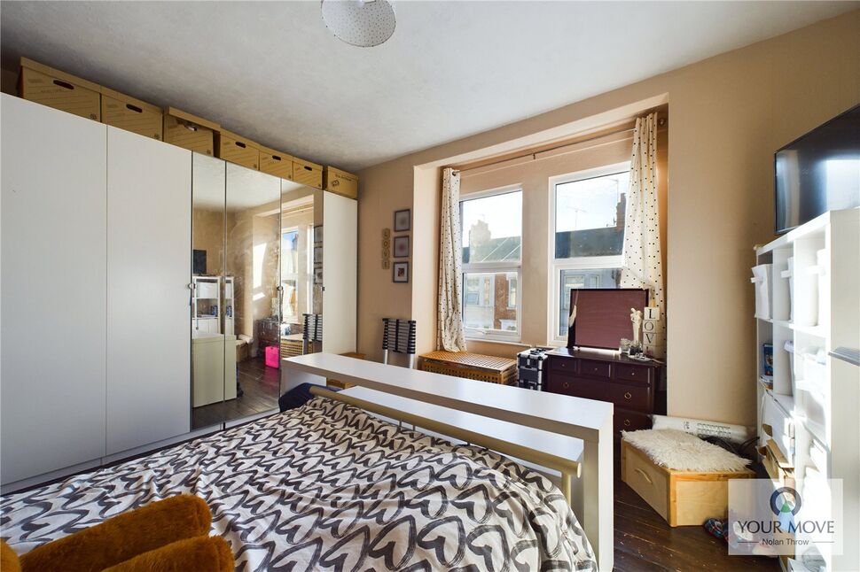 3 bedroom Mid Terrace House for sale, Glasgow Street, St James