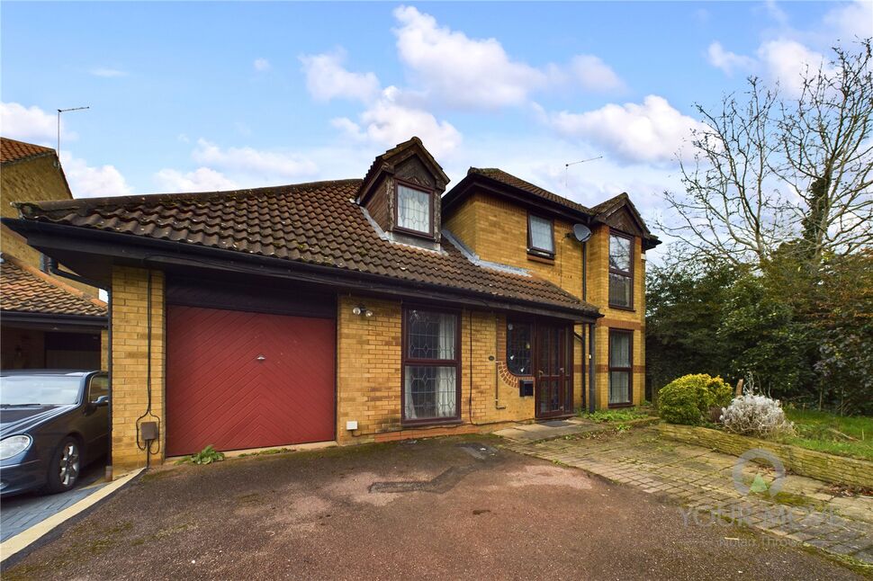 4 bedroom Detached House for sale, The Lawns, Dallington, NN5 £425,000