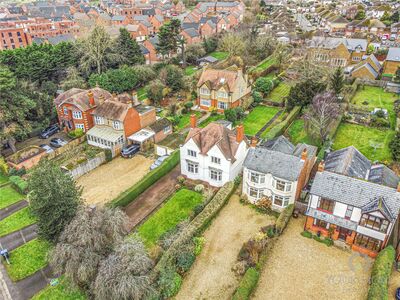 Weedon Road, 4 bedroom Detached House for sale, £525,000
