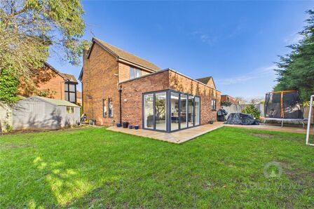 Harefoot Close, 3 bedroom Detached House for sale, &pound;510,000