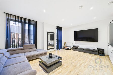 Knot Tiers Drive, 2 bedroom Flat for sale, &pound;175,000