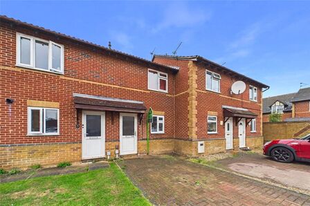 2 bedroom Mid Terrace House for sale