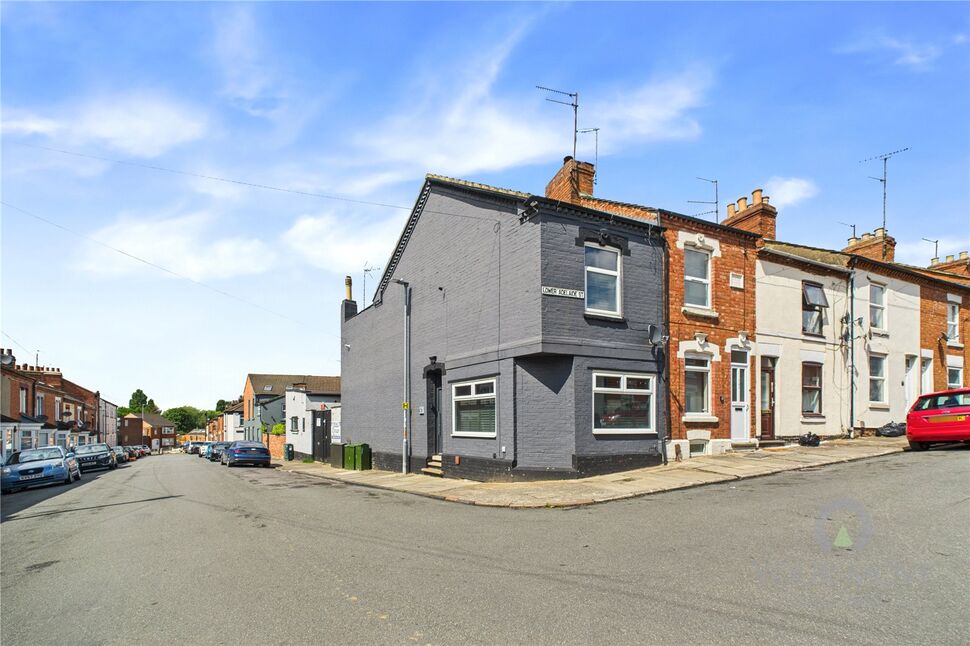 Main image of 2 bedroom End Terrace House for sale, Leslie Road, Semilong, Northampton, NN2