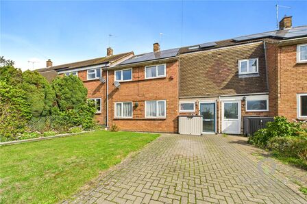 5 bedroom Mid Terrace House for sale