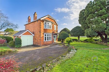 Millway, 3 bedroom Detached House for sale, £475,000