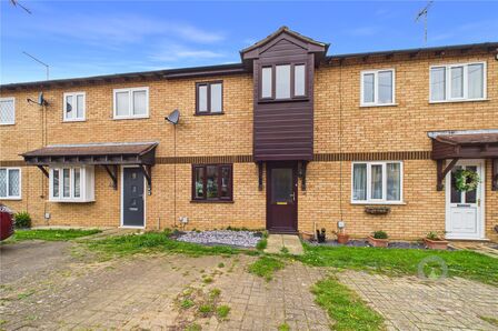 3 bedroom Mid Terrace House for sale