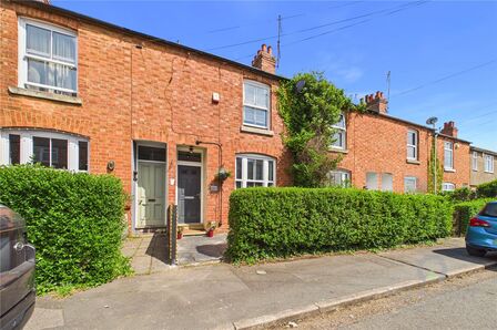 4 bedroom Mid Terrace House for sale