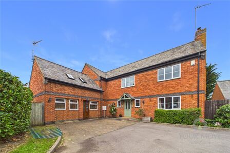 The Woodlands, 7 bedroom Detached House for sale, &pound;675,000