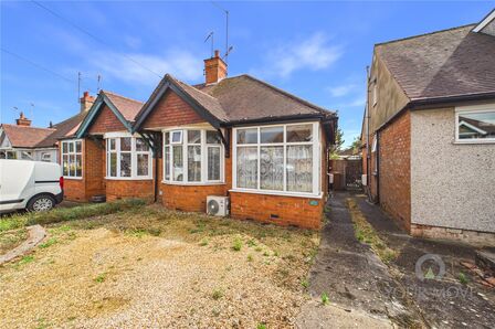 Malcolm Drive, 2 bedroom Semi Detached Bungalow for sale, &pound;190,000