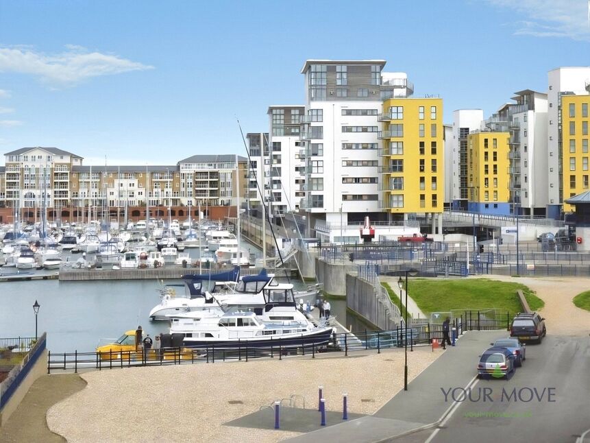 3 bedroom Flat for sale