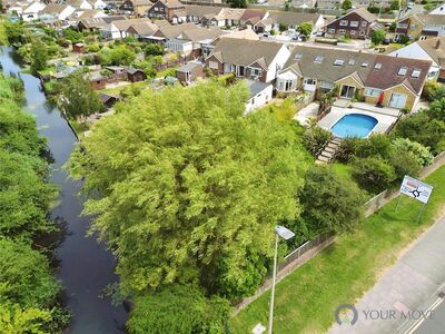 Langney Green, 5 bedroom Semi Detached House for sale, £500,000